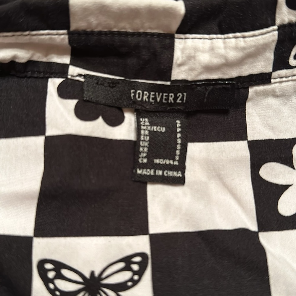 Forever 21 button down shirt size S roomy 100% cotton - Picture 2 of 2